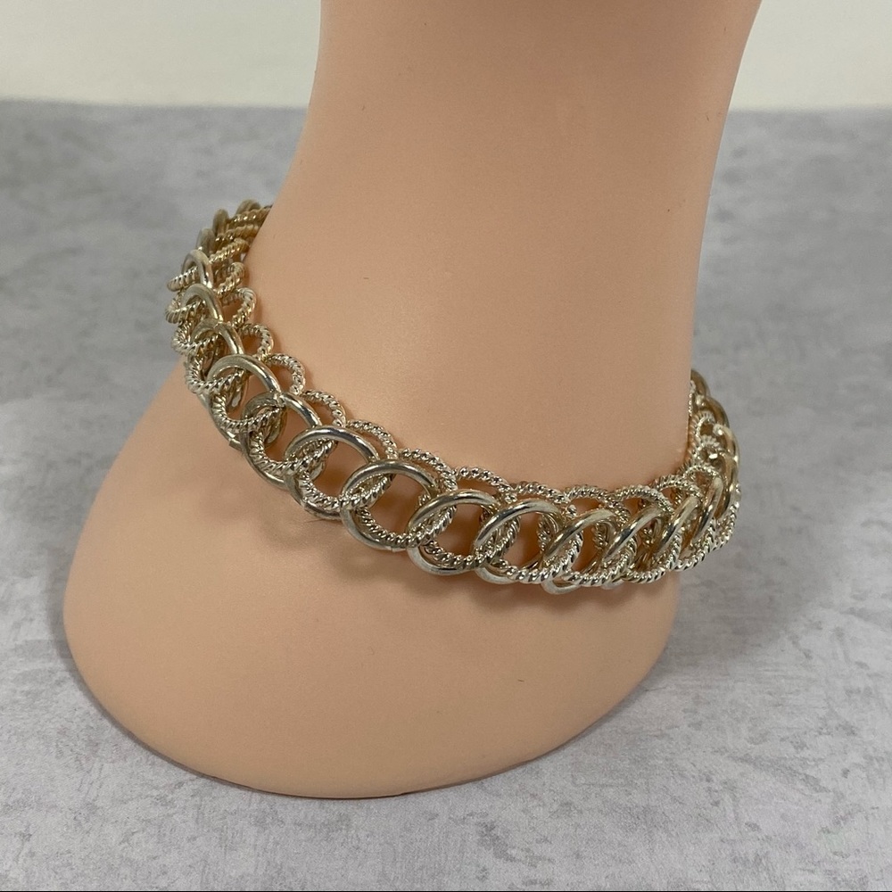 Silver Tone Chainmail 8" Bracelet Toggle Clasp